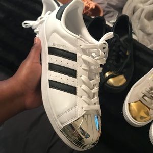 ADIDAS SUPERSTAR W. SILVER TOE NEVER WORN